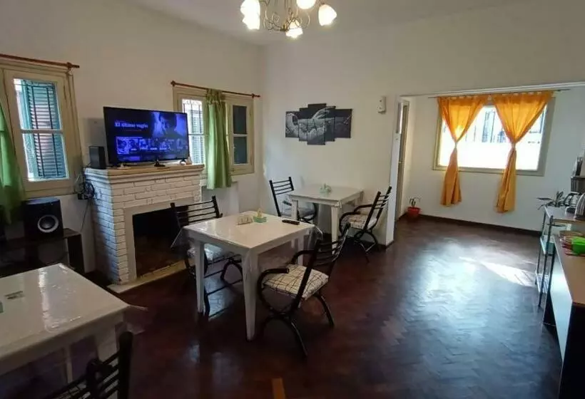 پانسیون Hostal El Encuentro