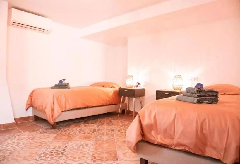 Aamiaismajoitus (B&B) Finca Besito