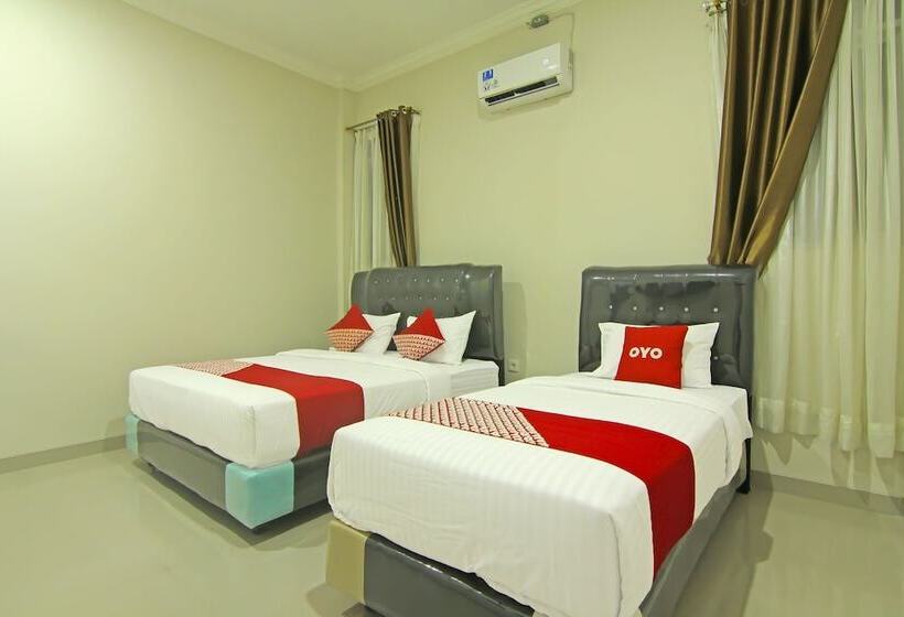 בית מלון כפרי Utama Residence