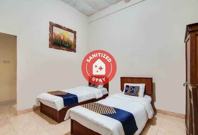 호텔 Spot On 91752 Izzami Homestay Syariah
