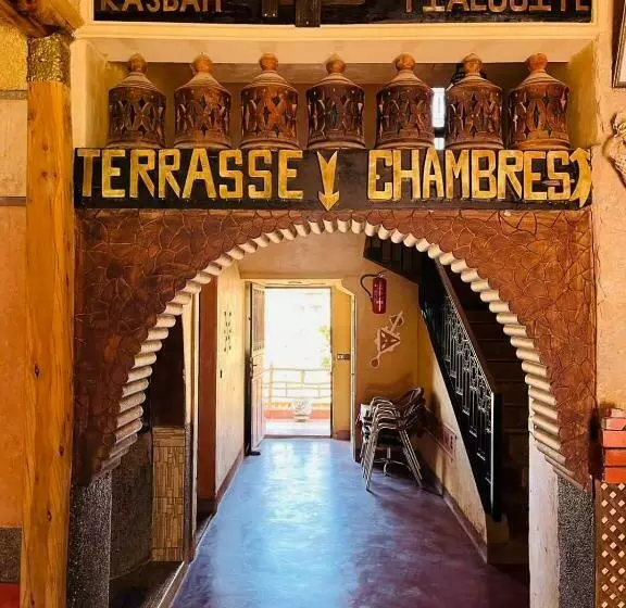 Majatalo Kasbah Tialouite