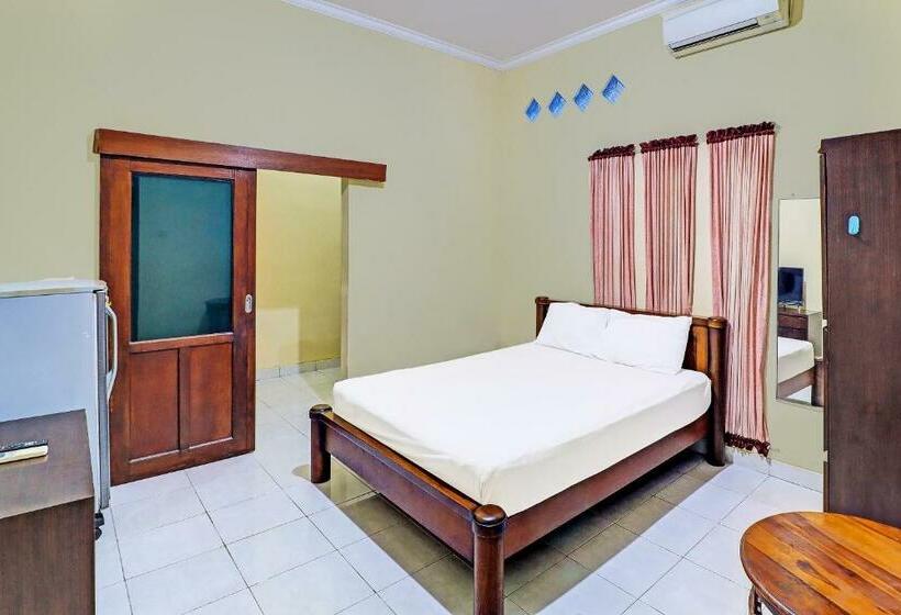 호텔 Oyo 91738 Ciung Wanara Guest House