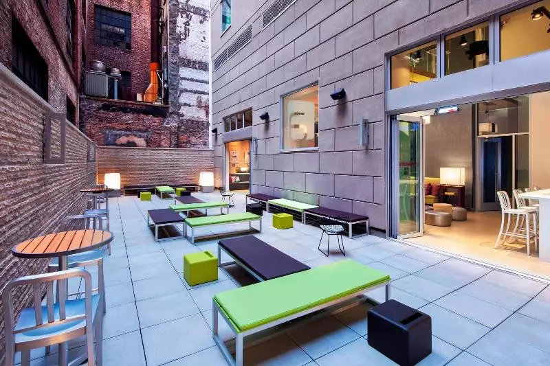 호텔 Aloft Manhattan Downtown  Financial District