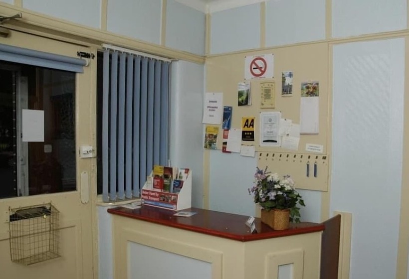 فندق Central Guest House