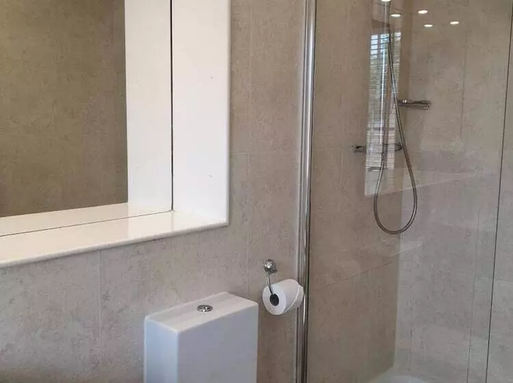 هتل Charlotte House