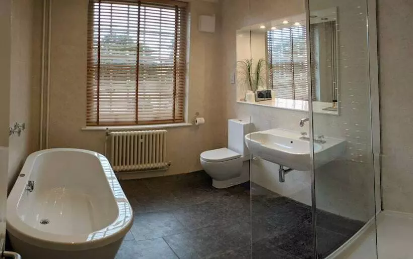 هتل Charlotte House