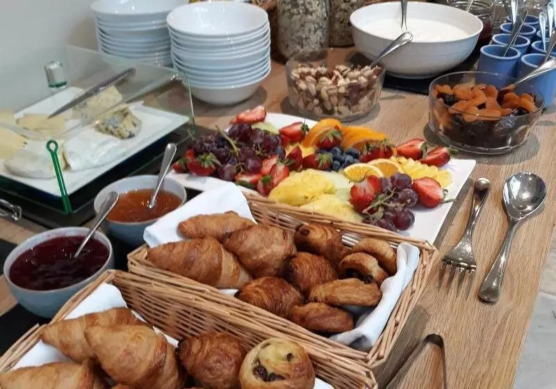 هتل Dorian House Boutique B&b   Free Parking!