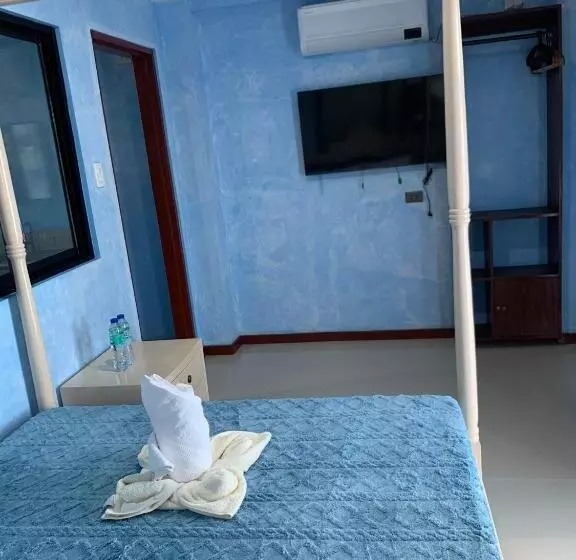 La Salangane Beach Hotel Downtown