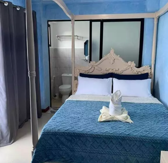 La Salangane Beach Hotel Downtown