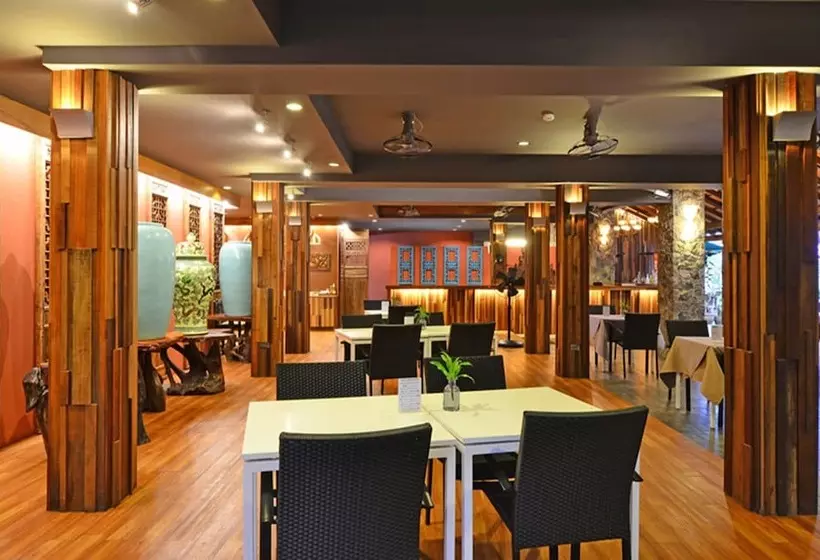 Hotel Lap Roi Karon Beachfront