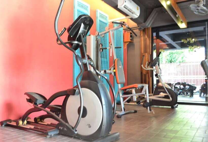 Hotel Lap Roi Karon Beachfront