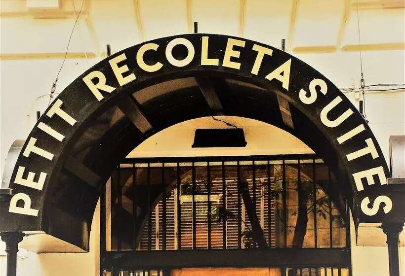 هتل Petit Recoleta Suites