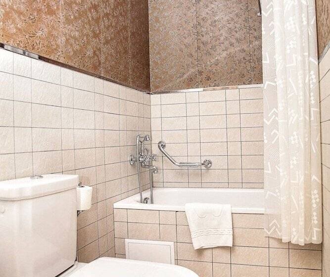 호텔 Optima Collection Kamianets Podilskyi