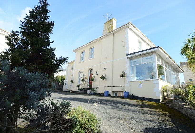 בית מלון כפרי The Cleveland