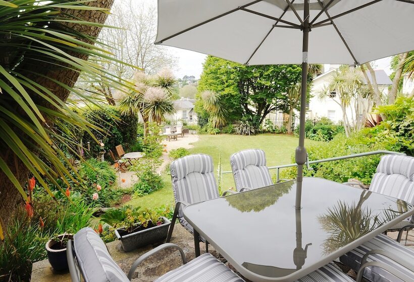 בית מלון כפרי The Cleveland