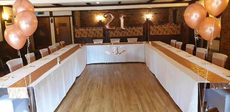 ホテル The Thatch Inn