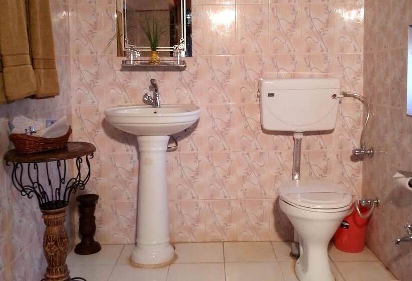 هتل Umaid Safaris & Desert Lodge