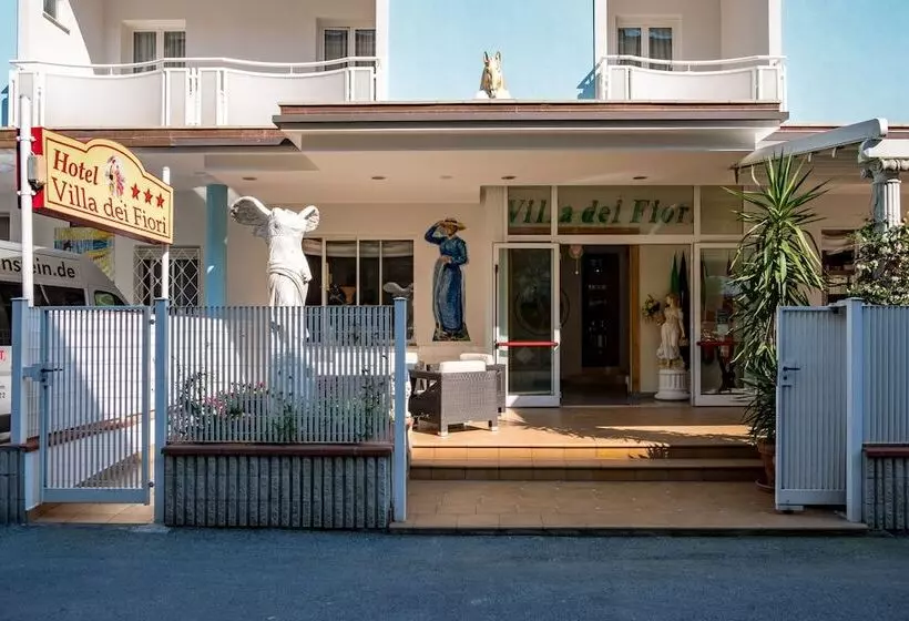 هتل Villa Dei Fiori   Sul Mare Con Piscina