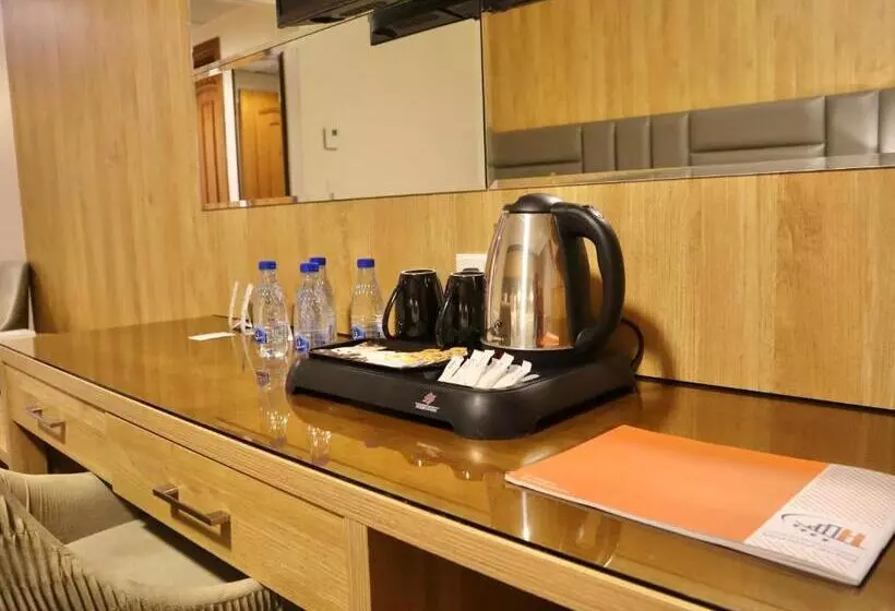 酒店 Zowar International