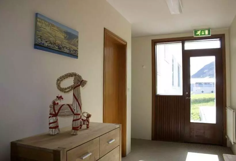 پانسیون Comfy Guesthouse Westfjords