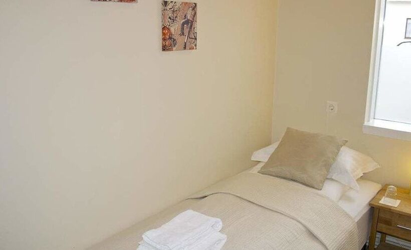 پانسیون Comfy Guesthouse Westfjords