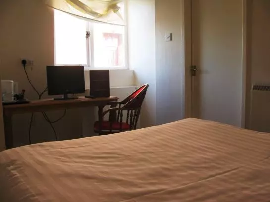 פנסיון Swan At Forton