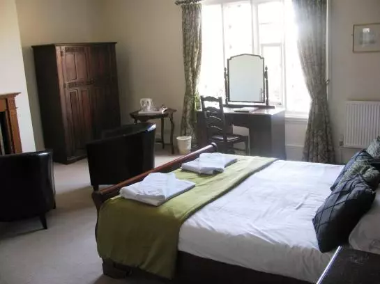 פנסיון Swan At Forton