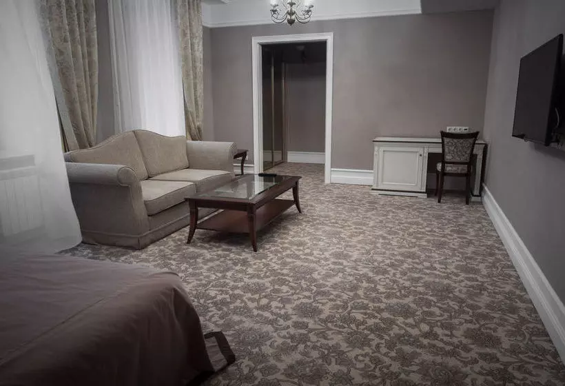 בית מלון כפרי Business Club  Razumovsky