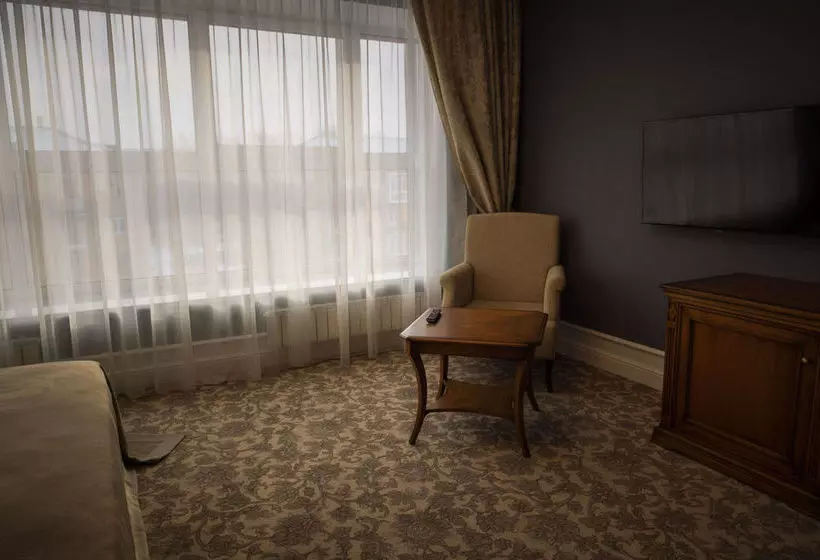 בית מלון כפרי Business Club  Razumovsky