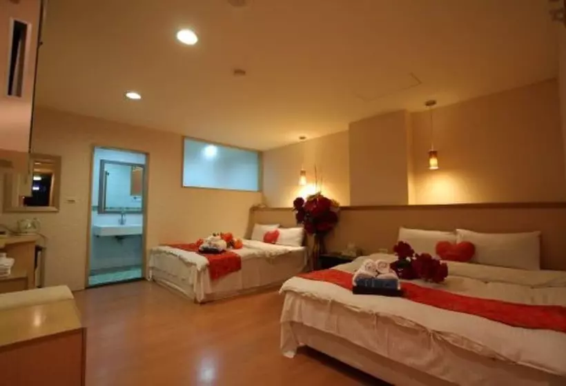Tanxiang Resort Hotel Sun Moon Lake Harbour   Sun Moon Lake Pier