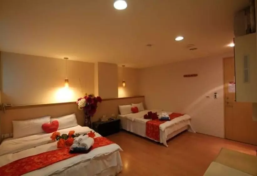 Tanxiang Resort Hotel Sun Moon Lake Harbour   Sun Moon Lake Pier