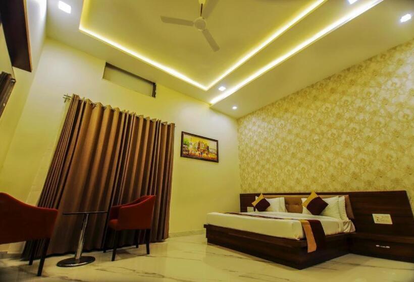 酒店 Amar Vilas & Resort