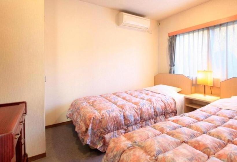Hotel Izu Ippeki Lake Side Terrace Vacation Stay 32475v