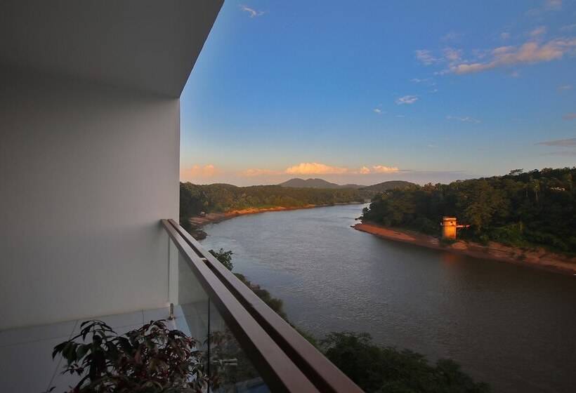 Nexstay Grand Chaliyar Resort