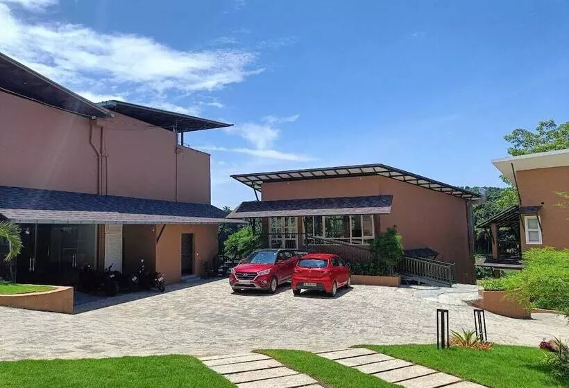 Nexstay Grand Chaliyar Resort