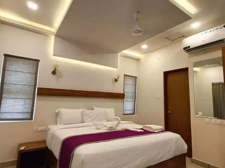 Nexstay Grand Chaliyar Resort