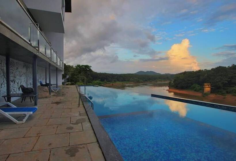 Nexstay Grand Chaliyar Resort