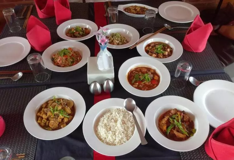 پانسیون Khwapa Chhen