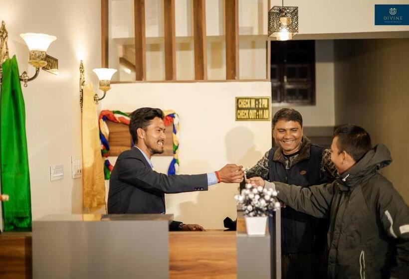 Hotel Divine S The Elite Zong