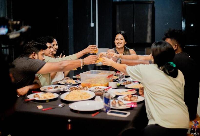 ホテル Elepath Lodge Pinnawala