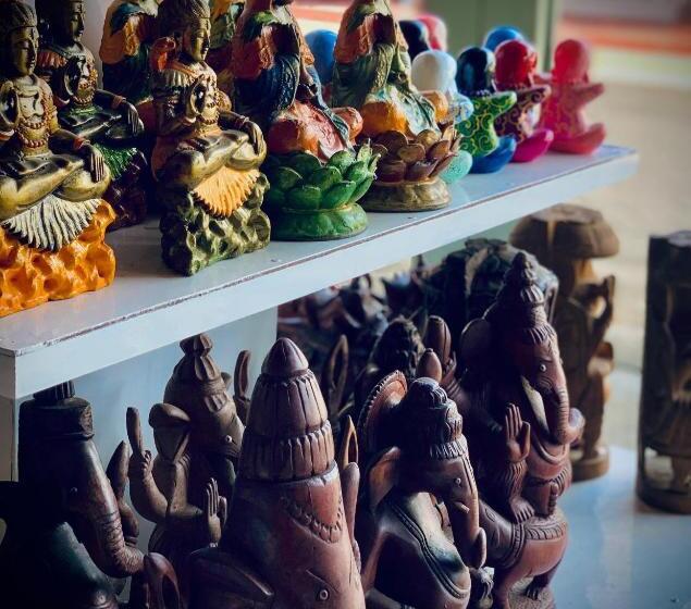 ホテル Elepath Lodge Pinnawala