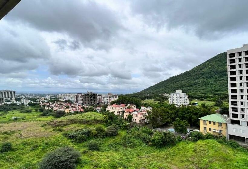 Hotelli Sumanchandra Suites