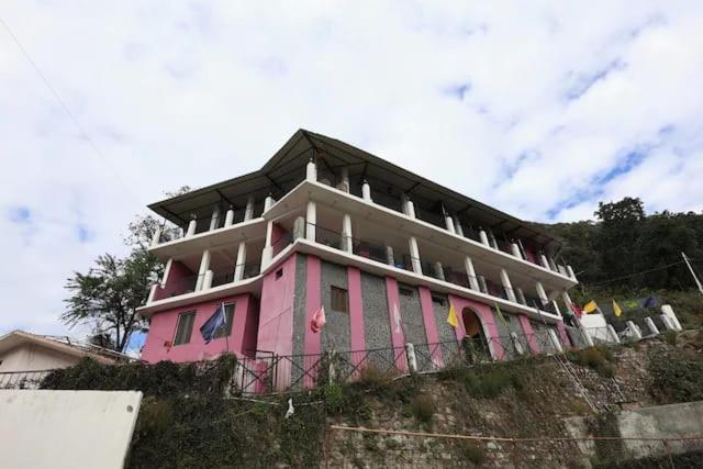 Midnight Hotel & Restaurant By Wb Inn