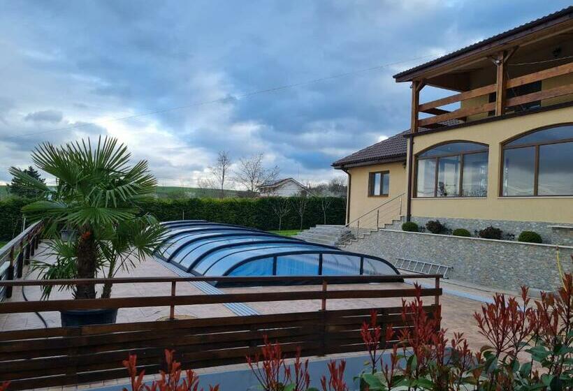 Пансион Elival House