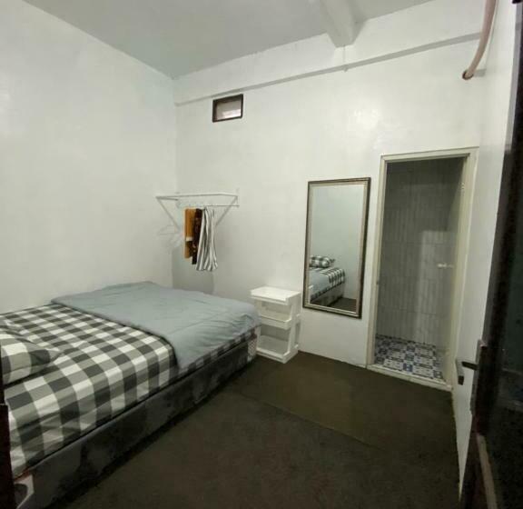 Пансион Violet Doorz Syariah