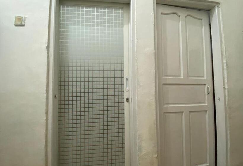 Пансион Violet Doorz Syariah