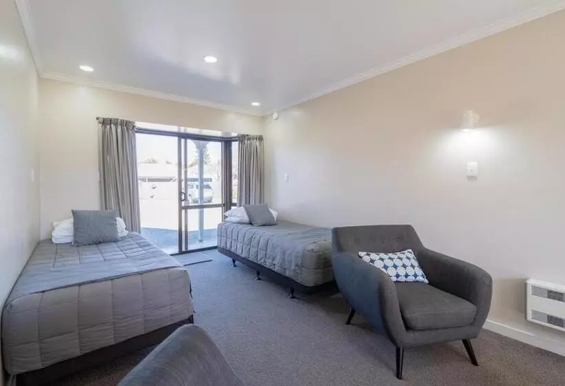 Te Anau Motel & Apartments