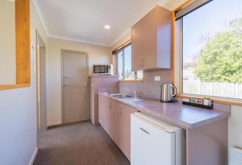 Te Anau Motel & Apartments