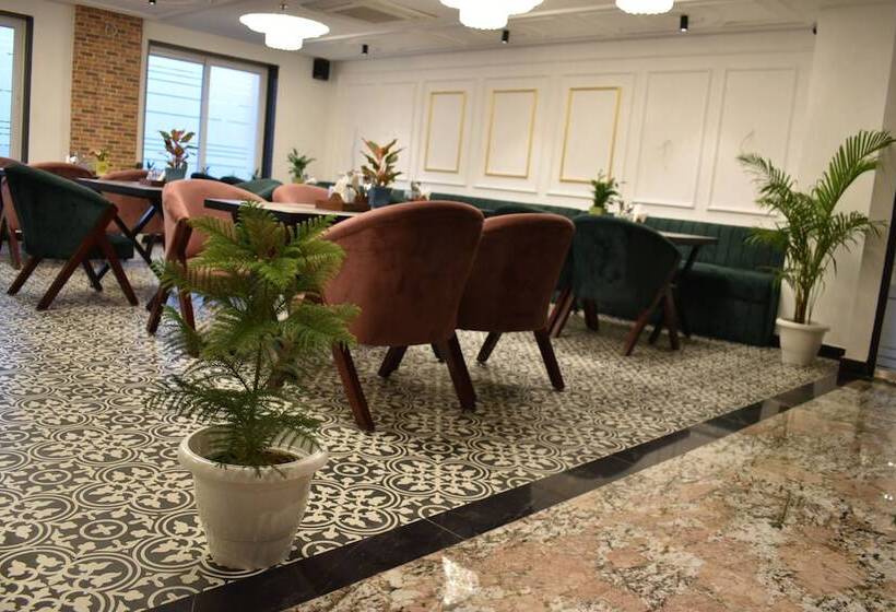 Lime Tree Hotel And Banquet Greater Noida