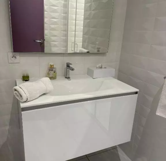 Aamiaismajoitus (B&B) Domaine Du Prieuré D Estagel